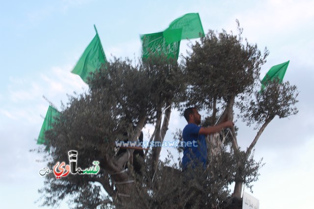  كفرقاسم - فيديو: الرئيس عادل بدير  الأيدي المتوضئة تُعمر وتحمي البلد واهله  و يشارك شباب الحرسة الاعمال التطوعية التنظيفية في مدخل البلدة